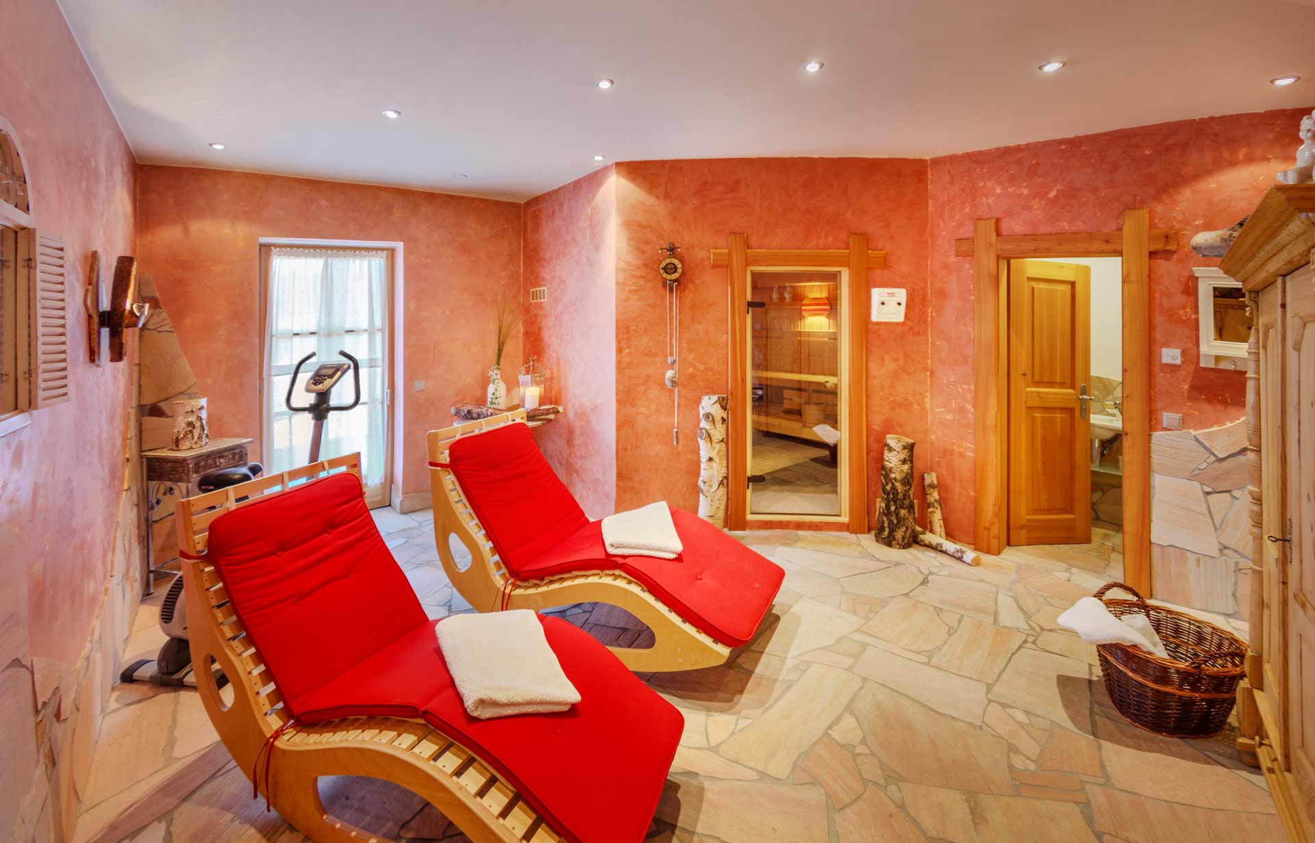 Saunabereich in der Waldhütte